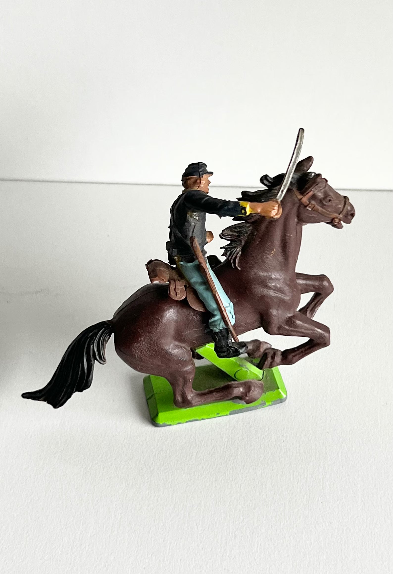 Civil War Horseback Toy Soldier Fighting Figurine Britain