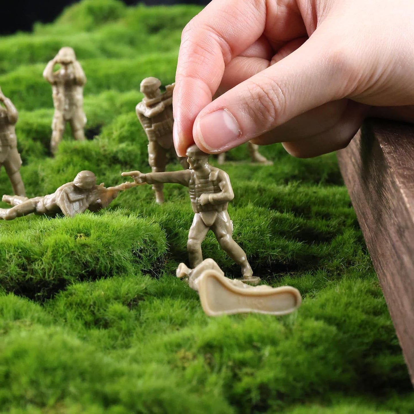 LovesTown 100PCS Classic Army Men Toy Set