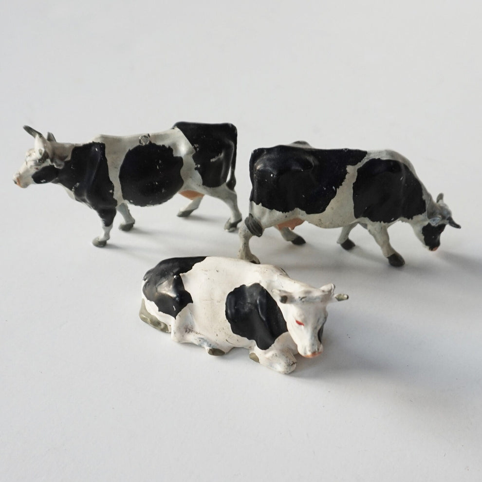 Britains Holstein Dairy Cows Heifers Farm Figure Set