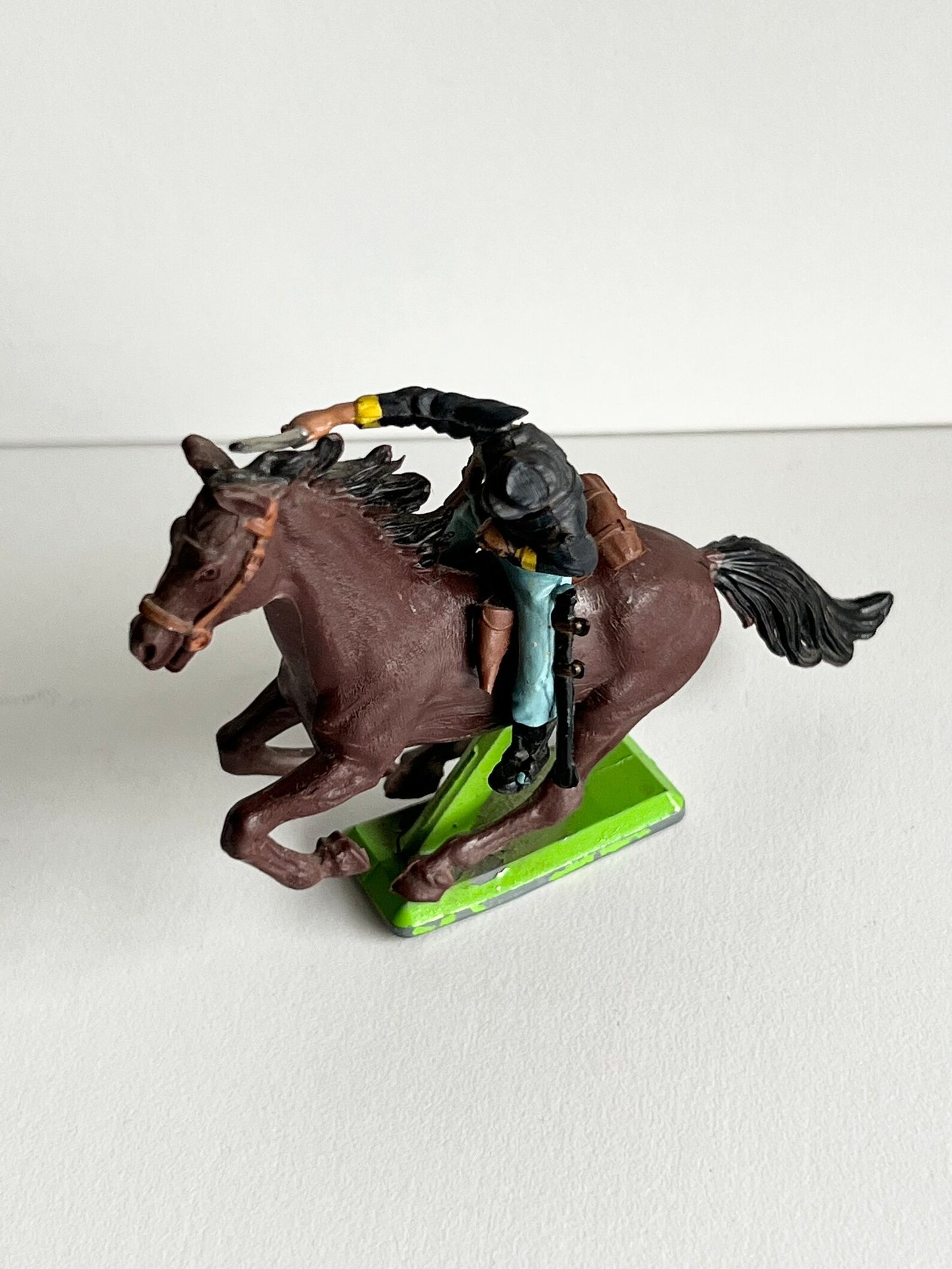 Civil War Horseback Toy Soldier Fighting Figurine Britain