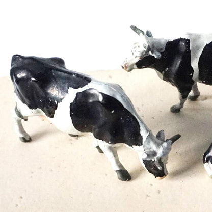 Britains Holstein Dairy Cows Heifers Farm Figure Set